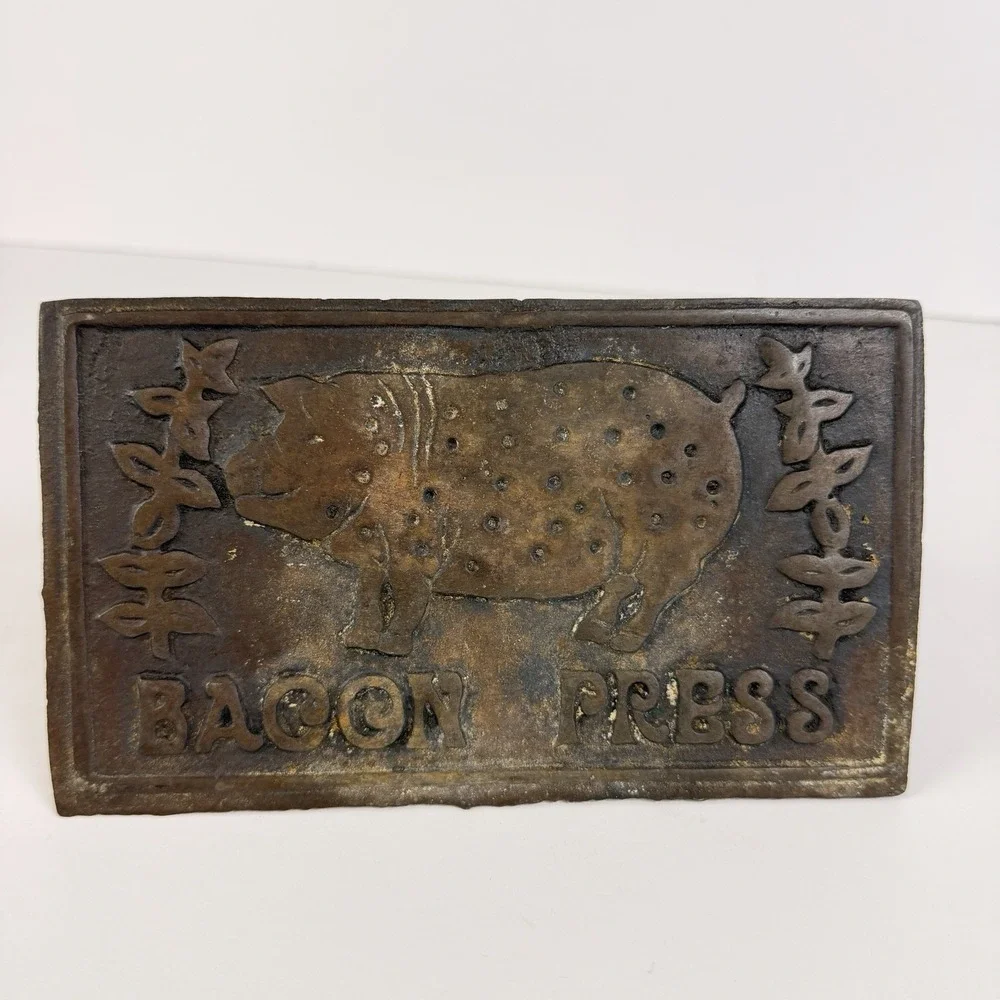 Vintage Cast Iron Bacon Press Pig Design Rustic‎ Farmhouse Kitchen Tool